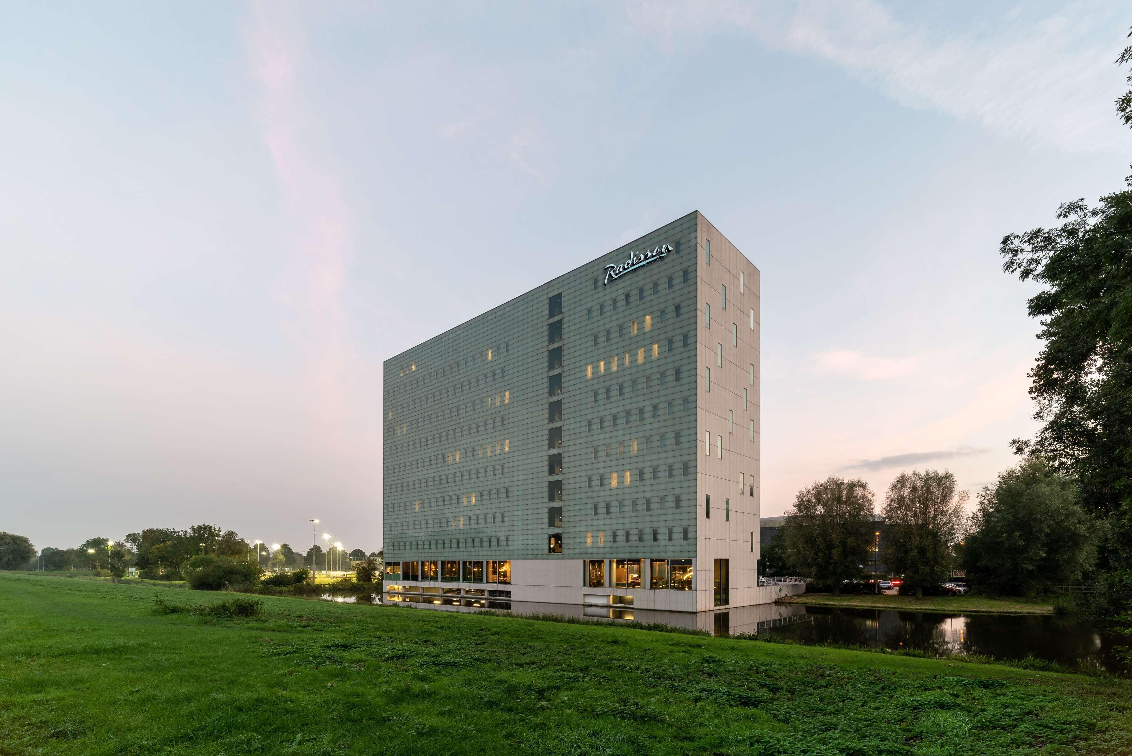 Radisson Hotel And Suites Amsterdam South מראה חיצוני תמונה